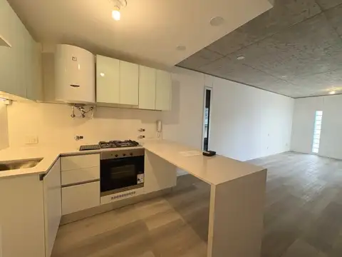 Loft en Alquiler apto uso profesional. Cordoba 2300