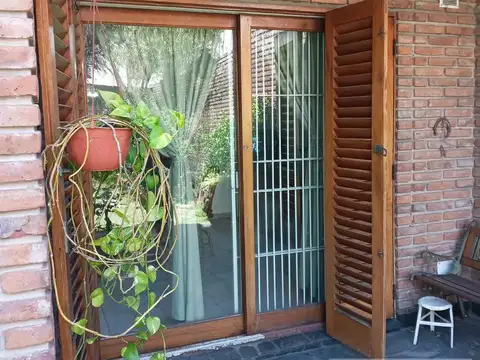 Casa 7 ambientes con 3 baños