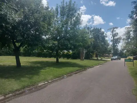 HERMOSO LOTE EN LA CUESTA MANZANARES PILAR, ULTIMO!