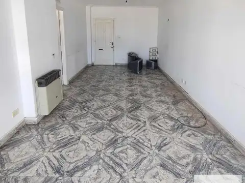 Departamento 6 ambientes con 1 baño
