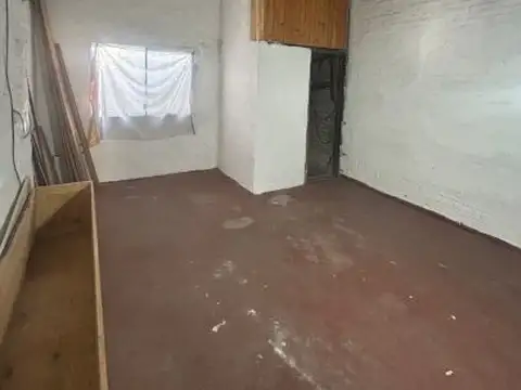 Casa en Alquiler con 2 cocheras