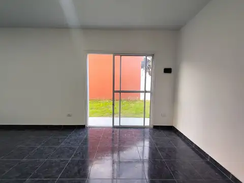 Venta casa a estrenar en lote propio APTA CREDITO