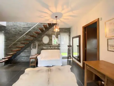 Casa en Alquiler Temporal en Punta Piedras, USD 8.750