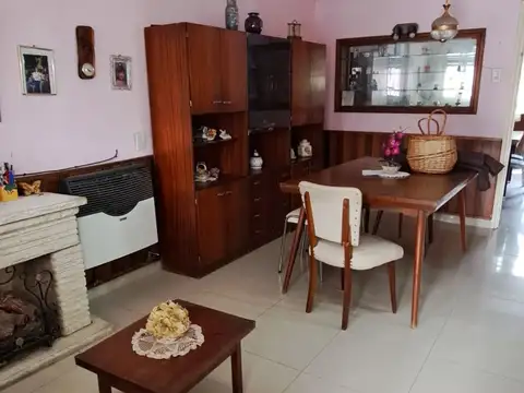 Dos propiedades con acceso independiente