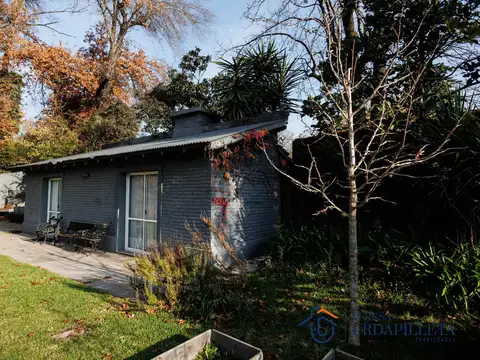 Golf Club Argentino - Casa en venta en una planta + depto independiente