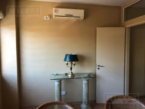 Oficina en Venta en Asborno al 800 Escobar