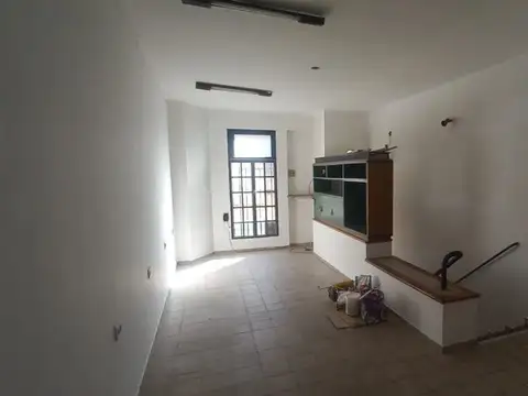 Local en Alquiler en Santa Fe, $ 600.000