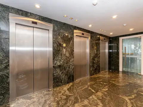 Oficina en Alquiler en Monserrat, USD 1.100