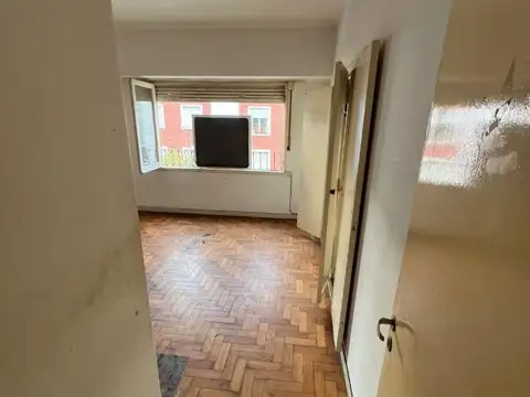 DEPARTAMENTO  DE 3 AMBIENTES CON DEP DE SERVICIO CENTRO