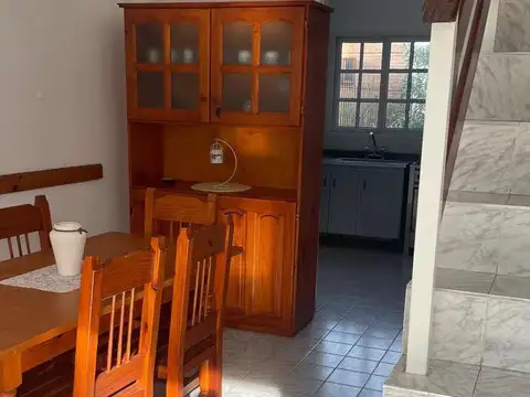 Triplex en venta - 3 Dormitorios 2 Baños - Cochera - 100Mts2 - San Bernardo del Tuyú