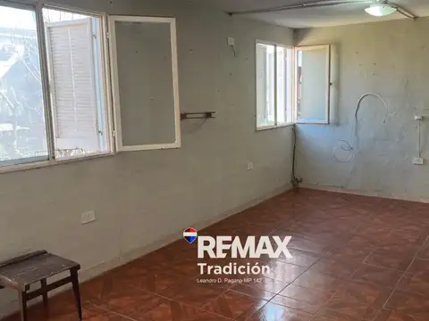 Venta amplio Departamento en  B San Cayetano
