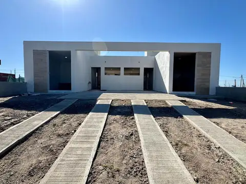 VENTA DUPLEX PB EN DOCTA CENTRAL/ENTREGA Y CUOTAS