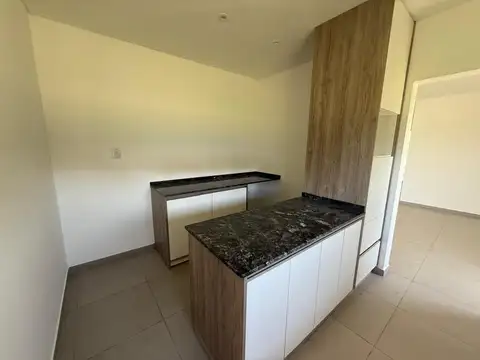 Casa en alquiler en el Barrio El Aljibe, Manzanares, Pilar