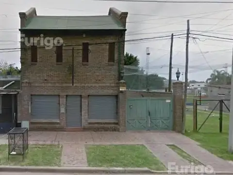 Casa en venta en Pérez con Local Comercial