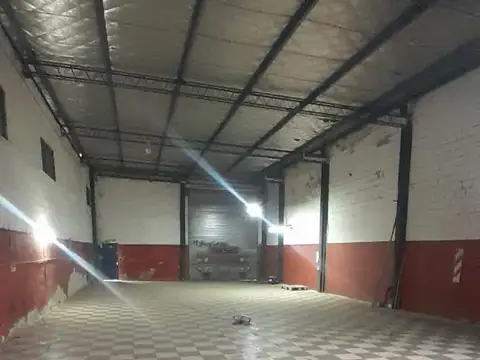 Galpon en Alquiler 30  mts Fondo
