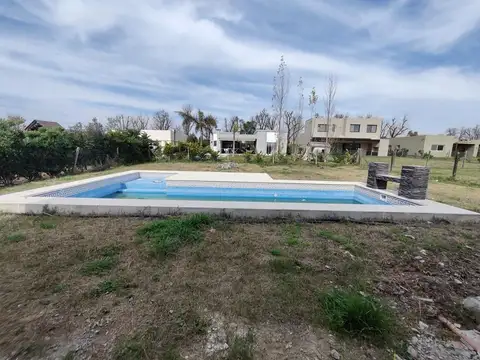 Casa en Venta en Pilar del Este - Santa Guadalupe, USD 360.000