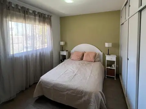 Depto Tipo Casa 4 ambientes con 2 baños