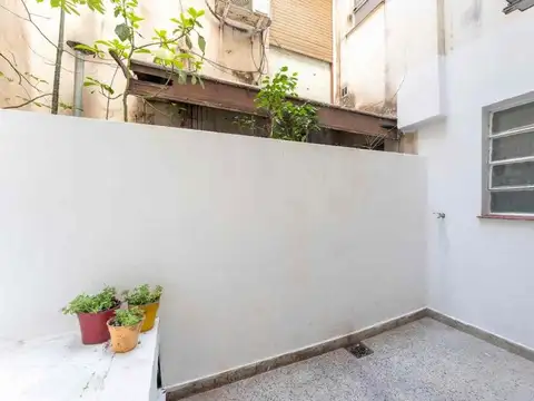Depto Tipo Casa en Venta en Monserrat, USD 55.000