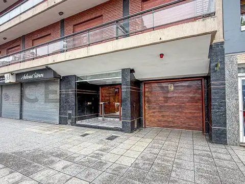 Av. Independencia 600, Piso 0