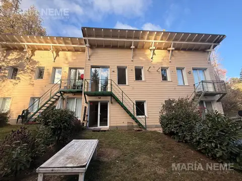 Depto Tipo Casa en Alquiler con 1 cocheras