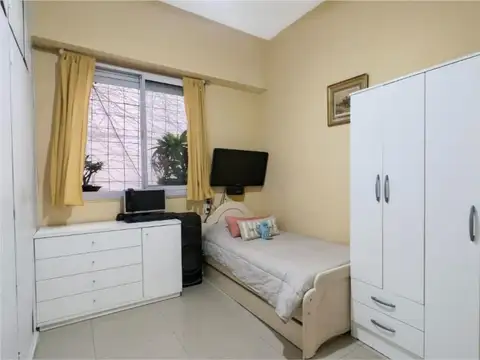 Godoy Cruz 2500, Piso 2