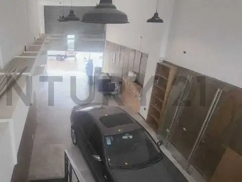 Mariano castex 400, Piso 0