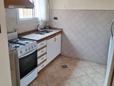 Departamento en Alquiler con 1 cocheras