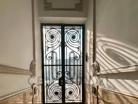 VENTA CASA LOTE PROPIO RECICLADA CON COCHERA PATIO Y TERRAZA EN BOEDO