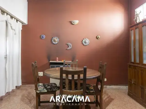 Casa en Venta con 1 cochera