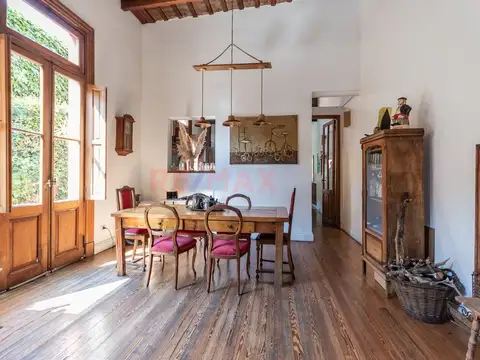 Casa 5 ambientes con 2 baños