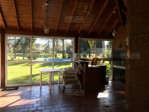 Casa en Venta con 1 cochera
