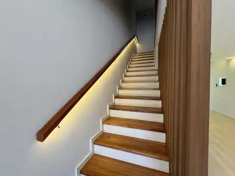 Casa en Venta en Olivos, USD 385.000