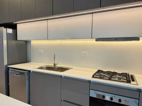Exclusivo Triplex 5 Ambientes · Cochera Doble · Jardín y Galería