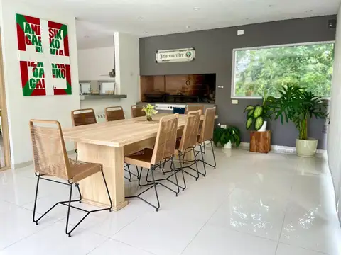 Casa en Venta en La Alameda, USD 650.000
