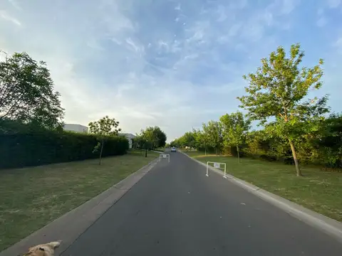 Terreno en Venta en Pilar del Este - Santa Guadalupe, USD 39.900