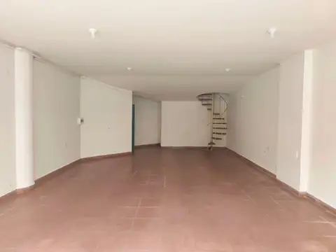 Local en Alquiler en Centro, $ 700.000