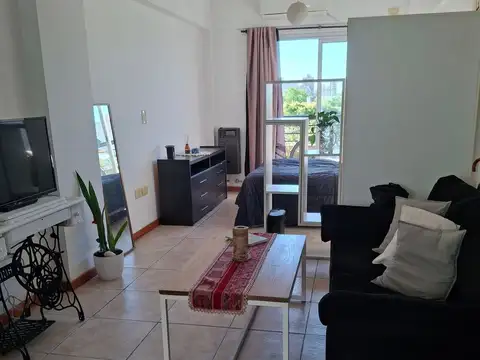 MONOAMB MUY LUMINOSO C/BALCÓN AL FRENT EN ALQUILER