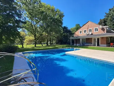 LDO. Venta Casa 6 amb Pileta Gimnasio Apto Crédito Comarca del Sol, Exaltacion de la Cruz