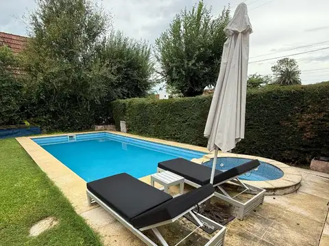 Chalet clasico en Indio Cua Country Club