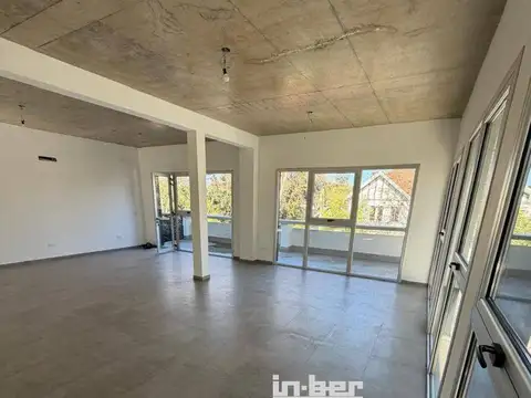 Oficina - Venta - Argentina, Berazategui - Calle Avenida Sabin 2229