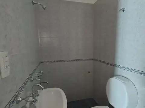 Depto Tipo Casa 2 ambientes con 1 baño