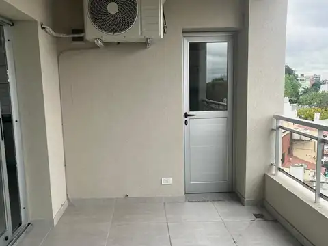 Departamento 4 ambientes con 3 baños