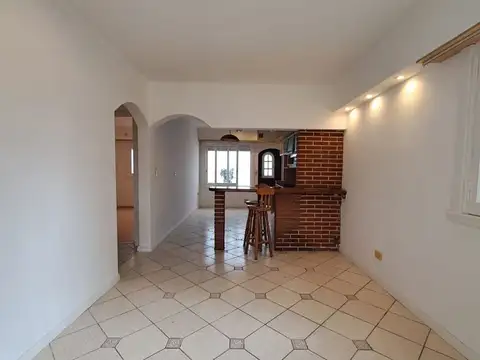 Depto Tipo Casa 4 ambientes con 1 baño