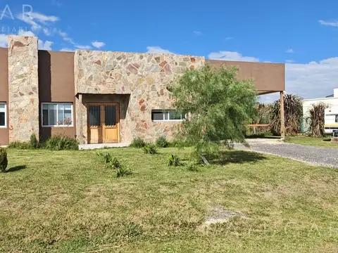 Venta Casa - Medal Golf  Country Club - Ruta 34. Pilar
