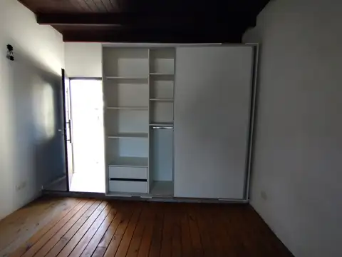 Depto Tipo Casa en Alquiler de 2 ambientes
