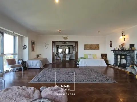 Av. Libertad 100, Piso 7