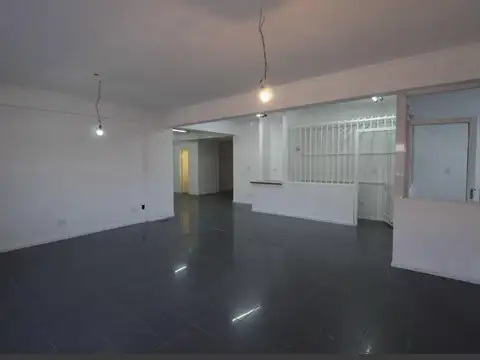 Hermosa oficina de 7 amb