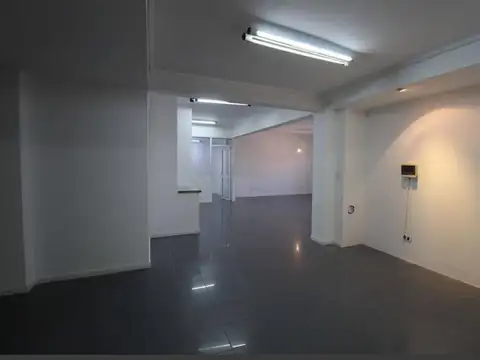 Hermosa oficina de 7 amb
