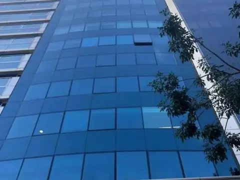 Aquiler Oficina en Carlos Pellegrini 1100