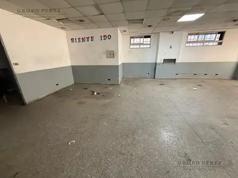 Local Comercial de 600 m2 en Barracas  - ALQUILER